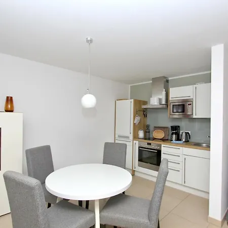 Strandnahe Mit Terrasse, Gratis Nutzung Vom Ahoi Erlebnisbad Und Sauna In Sellin - Rex Rugia 14-2 Appartement *